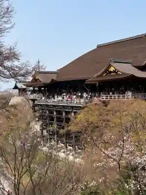 清水寺の{uncategorized: "未分類", other: "その他", undefined: "問題あり", building: "その他建物", grave: "お墓", sacred_gate: "鳥居", guardian: "狛犬", statue: "像", buddha: "仏像", history: "歴史", nature: "自然", garden: "庭園", animal: "動物", pagoda: "塔", temizu: "手水舎", mountain_gate: "山門・神門", sanctuary: "本殿・本堂", subordinate: "末社・摂社", art: "芸術", scenery: "景色", jizo: "地蔵", ema: "絵馬", goshuin: "御朱印", omikuji: "おみくじ", items: "授与品その他", amulet: "お守り", goshuincho: "御朱印帳", eats: "食事", festival: "お祭り", votive_dance: "神楽", shichigosan: "七五三参", wedding: "結婚式", experience: "体験その他", initially: "初詣", around: "周辺", anti_infection: "感染症対策"}