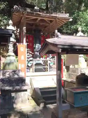 極楽寺の像