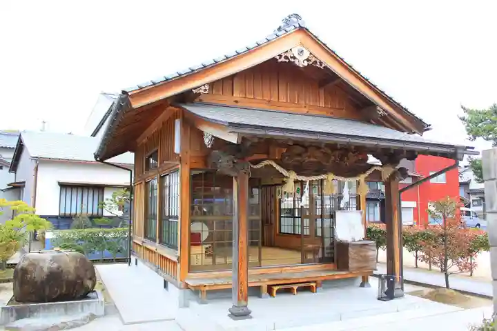 児守稲荷神社の本殿・本堂