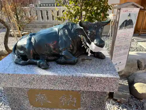 秩父今宮神社の像