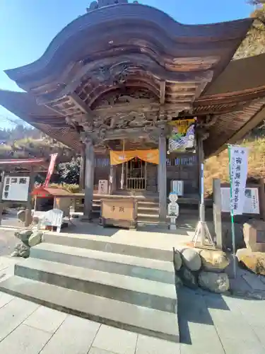 常泉寺の本殿