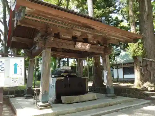 小室浅間神社の手水舎