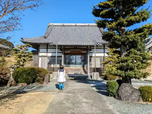 慶雲寺の本殿