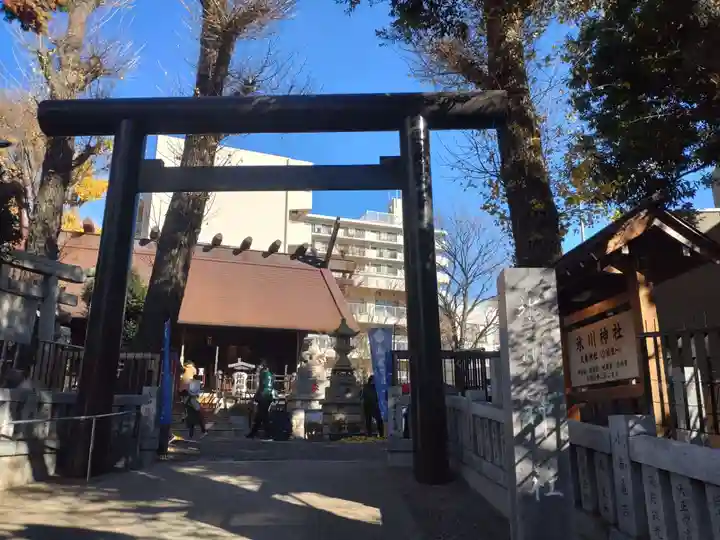 高円寺氷川神社の鳥居