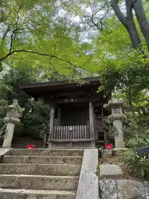 園城寺（三井寺）の{uncategorized: "未分類", other: "その他", undefined: "問題あり", building: "その他建物", grave: "お墓", sacred_gate: "鳥居", guardian: "狛犬", statue: "像", buddha: "仏像", history: "歴史", nature: "自然", garden: "庭園", animal: "動物", pagoda: "塔", temizu: "手水舎", mountain_gate: "山門・神門", sanctuary: "本殿・本堂", subordinate: "末社・摂社", art: "芸術", scenery: "景色", jizo: "地蔵", ema: "絵馬", goshuin: "御朱印", omikuji: "おみくじ", items: "授与品その他", amulet: "お守り", goshuincho: "御朱印帳", eats: "食事", festival: "お祭り", votive_dance: "神楽", shichigosan: "七五三参", wedding: "結婚式", experience: "体験その他", initially: "初詣", around: "周辺", anti_infection: "感染症対策"}