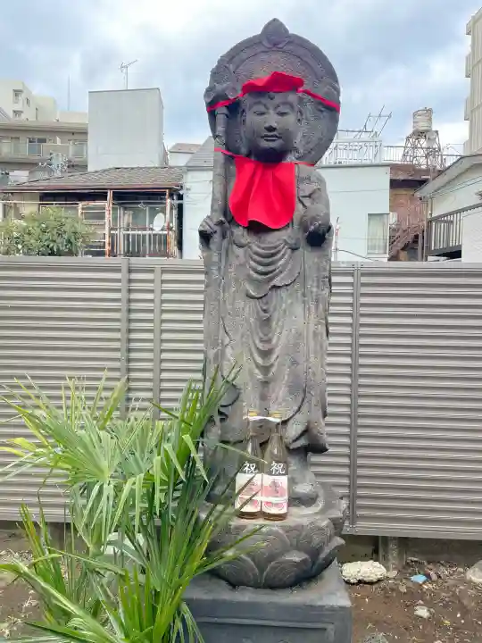 靍護稲荷神社の{uncategorized: "未分類", other: "その他", undefined: "問題あり", building: "その他建物", grave: "お墓", sacred_gate: "鳥居", guardian: "狛犬", statue: "像", buddha: "仏像", history: "歴史", nature: "自然", garden: "庭園", animal: "動物", pagoda: "塔", temizu: "手水舎", mountain_gate: "山門・神門", sanctuary: "本殿・本堂", subordinate: "末社・摂社", art: "芸術", scenery: "景色", jizo: "地蔵", ema: "絵馬", goshuin: "御朱印", omikuji: "おみくじ", items: "授与品その他", amulet: "お守り", goshuincho: "御朱印帳", eats: "食事", festival: "お祭り", votive_dance: "神楽", shichigosan: "七五三参", wedding: "結婚式", experience: "体験その他", initially: "初詣", around: "周辺", anti_infection: "感染症対策"}