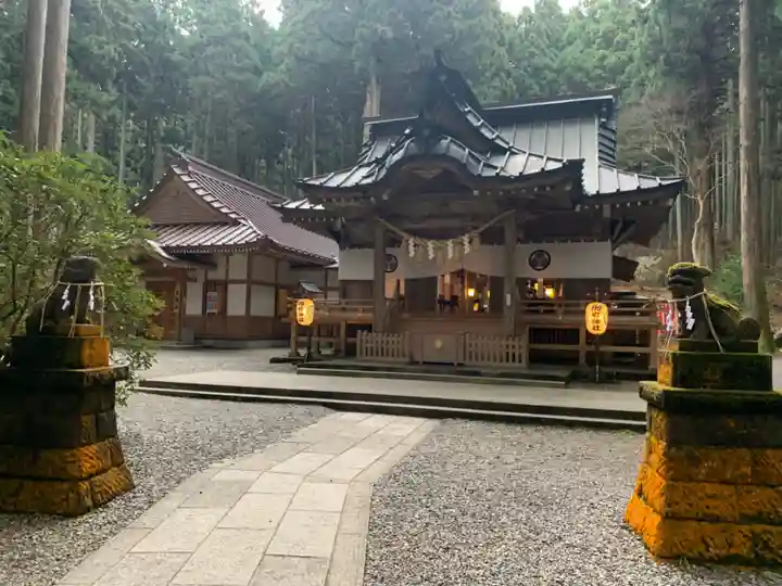 御岩神社の本殿・本堂