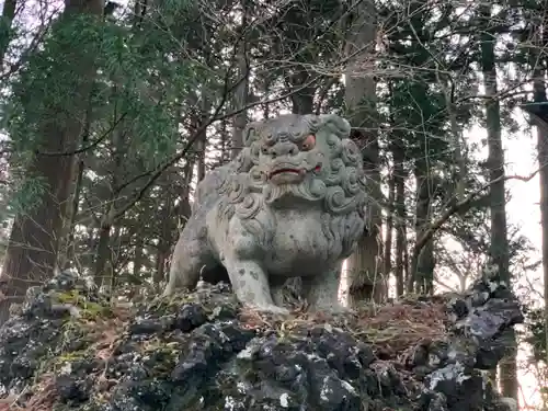 富士山東口本宮 冨士浅間神社の狛犬