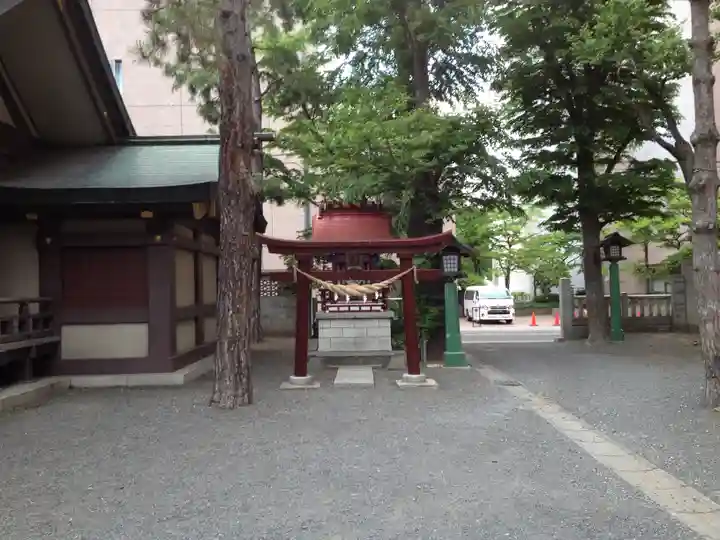 三吉神社の末社・摂社