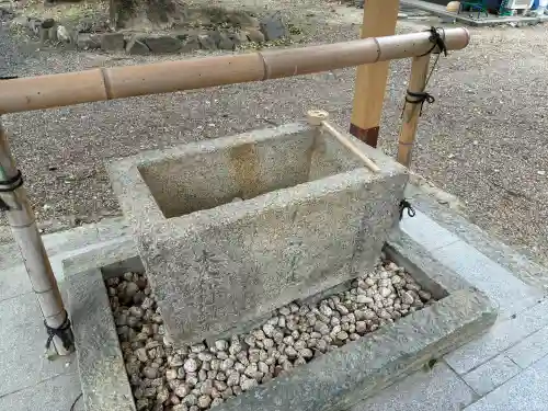 旦椋神社の{uncategorized: "未分類", other: "その他", undefined: "問題あり", building: "その他建物", grave: "お墓", sacred_gate: "鳥居", guardian: "狛犬", statue: "像", buddha: "仏像", history: "歴史", nature: "自然", garden: "庭園", animal: "動物", pagoda: "塔", temizu: "手水舎", mountain_gate: "山門・神門", sanctuary: "本殿・本堂", subordinate: "末社・摂社", art: "芸術", scenery: "景色", jizo: "地蔵", ema: "絵馬", goshuin: "御朱印", omikuji: "おみくじ", items: "授与品その他", amulet: "お守り", goshuincho: "御朱印帳", eats: "食事", festival: "お祭り", votive_dance: "神楽", shichigosan: "七五三参", wedding: "結婚式", experience: "体験その他", initially: "初詣", around: "周辺", anti_infection: "感染症対策"}
