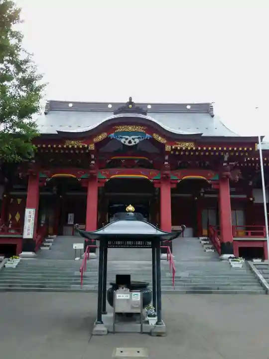 成田山札幌別院新栄寺の本殿・本堂