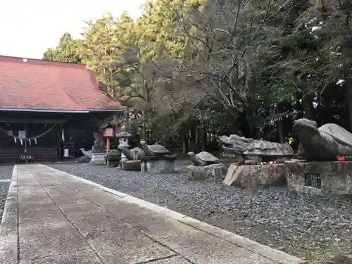 亀岡八幡宮の狛犬