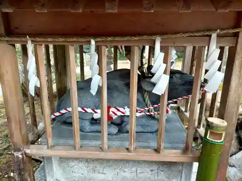 馬見岡綿向神社の像