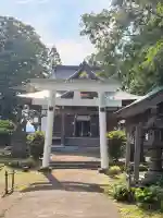鷹巣神社の鳥居