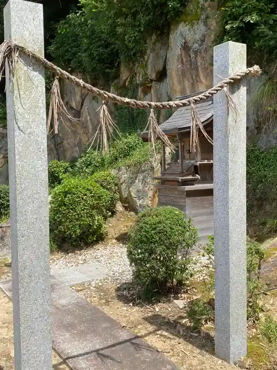 恩徳寺古立石不動明王(岡山県)