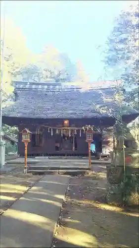 國王神社の本殿