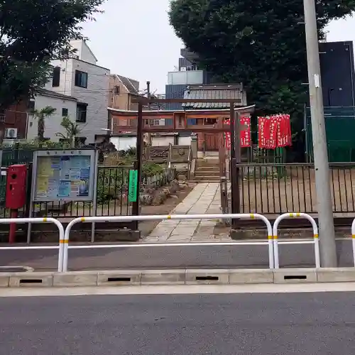 瀧王子稲荷神社の鳥居