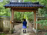 須須神社の山門・神門