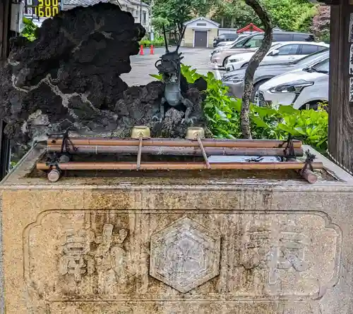 白山神社の手水