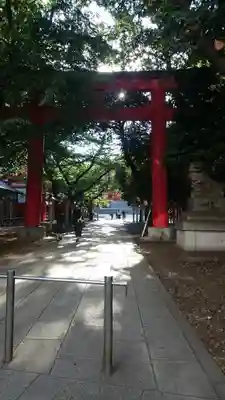 花園神社の鳥居