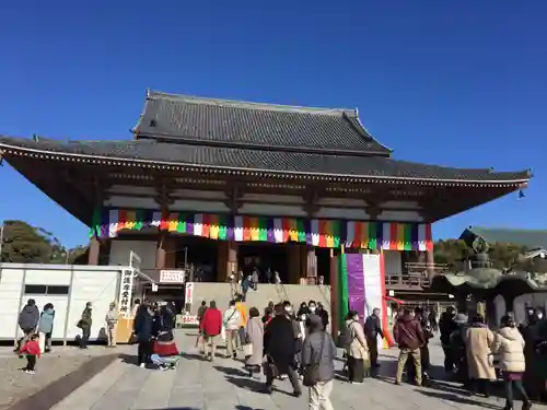 西新井大師総持寺の本殿・本堂