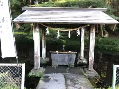 赤城神社(三夜沢町)の手水舎