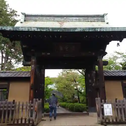 豪徳寺の山門