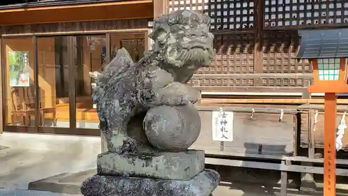 金富神社の狛犬