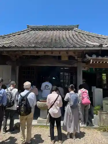 葦航寺の本殿・本堂