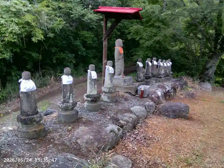 音楽寺の{uncategorized: "未分類", other: "その他", undefined: "問題あり", building: "その他建物", grave: "お墓", sacred_gate: "鳥居", guardian: "狛犬", statue: "像", buddha: "仏像", history: "歴史", nature: "自然", garden: "庭園", animal: "動物", pagoda: "塔", temizu: "手水舎", mountain_gate: "山門・神門", sanctuary: "本殿・本堂", subordinate: "末社・摂社", art: "芸術", scenery: "景色", jizo: "地蔵", ema: "絵馬", goshuin: "御朱印", omikuji: "おみくじ", items: "授与品その他", amulet: "お守り", goshuincho: "御朱印帳", eats: "食事", festival: "お祭り", votive_dance: "神楽", shichigosan: "七五三参", wedding: "結婚式", experience: "体験その他", initially: "初詣", around: "周辺", anti_infection: "感染症対策"}