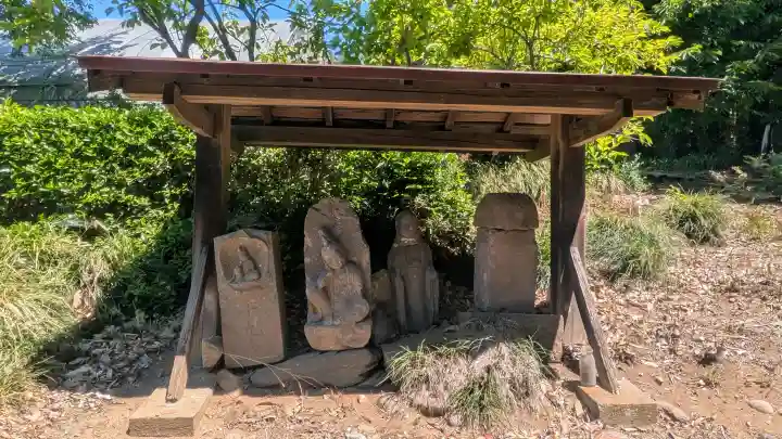 中村八幡宮の{uncategorized: "未分類", other: "その他", undefined: "問題あり", building: "その他建物", grave: "お墓", sacred_gate: "鳥居", guardian: "狛犬", statue: "像", buddha: "仏像", history: "歴史", nature: "自然", garden: "庭園", animal: "動物", pagoda: "塔", temizu: "手水舎", mountain_gate: "山門・神門", sanctuary: "本殿・本堂", subordinate: "末社・摂社", art: "芸術", scenery: "景色", jizo: "地蔵", ema: "絵馬", goshuin: "御朱印", omikuji: "おみくじ", items: "授与品その他", amulet: "お守り", goshuincho: "御朱印帳", eats: "食事", festival: "お祭り", votive_dance: "神楽", shichigosan: "七五三参", wedding: "結婚式", experience: "体験その他", initially: "初詣", around: "周辺", anti_infection: "感染症対策"}