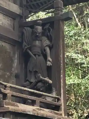 高千穂神社の像