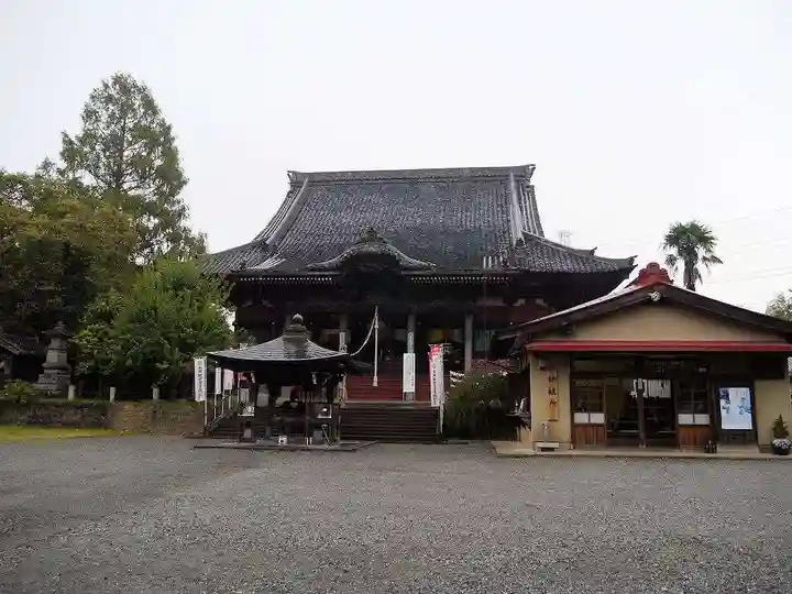 慈恩寺の本殿・本堂