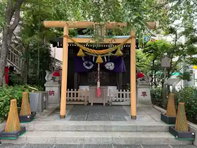 茶ノ木神社の{uncategorized: "未分類", other: "その他", undefined: "問題あり", building: "その他建物", grave: "お墓", sacred_gate: "鳥居", guardian: "狛犬", statue: "像", buddha: "仏像", history: "歴史", nature: "自然", garden: "庭園", animal: "動物", pagoda: "塔", temizu: "手水舎", mountain_gate: "山門・神門", sanctuary: "本殿・本堂", subordinate: "末社・摂社", art: "芸術", scenery: "景色", jizo: "地蔵", ema: "絵馬", goshuin: "御朱印", omikuji: "おみくじ", items: "授与品その他", amulet: "お守り", goshuincho: "御朱印帳", eats: "食事", festival: "お祭り", votive_dance: "神楽", shichigosan: "七五三参", wedding: "結婚式", experience: "体験その他", initially: "初詣", around: "周辺", anti_infection: "感染症対策"}