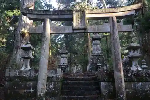 高野山金剛峯寺奥の院(和歌山県)