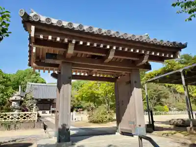 常楽寺の山門・神門