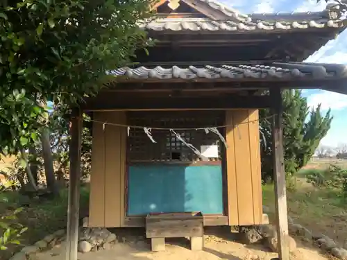 白髪神社の本殿