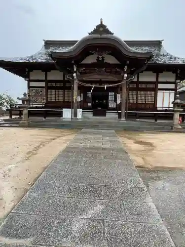 玉井宮東照宮の{uncategorized: "未分類", other: "その他", undefined: "問題あり", building: "その他建物", grave: "お墓", sacred_gate: "鳥居", guardian: "狛犬", statue: "像", buddha: "仏像", history: "歴史", nature: "自然", garden: "庭園", animal: "動物", pagoda: "塔", temizu: "手水舎", mountain_gate: "山門・神門", sanctuary: "本殿・本堂", subordinate: "末社・摂社", art: "芸術", scenery: "景色", jizo: "地蔵", ema: "絵馬", goshuin: "御朱印", omikuji: "おみくじ", items: "授与品その他", amulet: "お守り", goshuincho: "御朱印帳", eats: "食事", festival: "お祭り", votive_dance: "神楽", shichigosan: "七五三参", wedding: "結婚式", experience: "体験その他", initially: "初詣", around: "周辺", anti_infection: "感染症対策"}