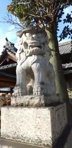 伊勢崎神社の狛犬