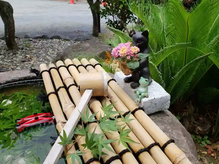 藤ノ木白山神社の手水舎