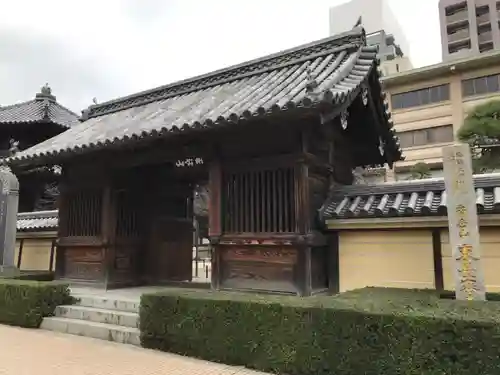 東長寺の山門・神門