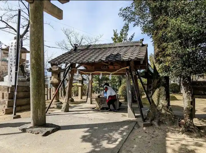 大神神社(花池)の手水舎