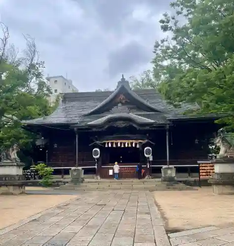四柱神社の{uncategorized: "未分類", other: "その他", undefined: "問題あり", building: "その他建物", grave: "お墓", sacred_gate: "鳥居", guardian: "狛犬", statue: "像", buddha: "仏像", history: "歴史", nature: "自然", garden: "庭園", animal: "動物", pagoda: "塔", temizu: "手水舎", mountain_gate: "山門・神門", sanctuary: "本殿・本堂", subordinate: "末社・摂社", art: "芸術", scenery: "景色", jizo: "地蔵", ema: "絵馬", goshuin: "御朱印", omikuji: "おみくじ", items: "授与品その他", amulet: "お守り", goshuincho: "御朱印帳", eats: "食事", festival: "お祭り", votive_dance: "神楽", shichigosan: "七五三参", wedding: "結婚式", experience: "体験その他", initially: "初詣", around: "周辺", anti_infection: "感染症対策"}