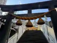 高輪神社の{uncategorized: "未分類", other: "その他", undefined: "問題あり", building: "その他建物", grave: "お墓", sacred_gate: "鳥居", guardian: "狛犬", statue: "像", buddha: "仏像", history: "歴史", nature: "自然", garden: "庭園", animal: "動物", pagoda: "塔", temizu: "手水舎", mountain_gate: "山門・神門", sanctuary: "本殿・本堂", subordinate: "末社・摂社", art: "芸術", scenery: "景色", jizo: "地蔵", ema: "絵馬", goshuin: "御朱印", omikuji: "おみくじ", items: "授与品その他", amulet: "お守り", goshuincho: "御朱印帳", eats: "食事", festival: "お祭り", votive_dance: "神楽", shichigosan: "七五三参", wedding: "結婚式", experience: "体験その他", initially: "初詣", around: "周辺", anti_infection: "感染症対策"}