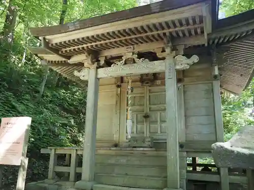 出羽神社(出羽三山神社)～三神合祭殿～の末社