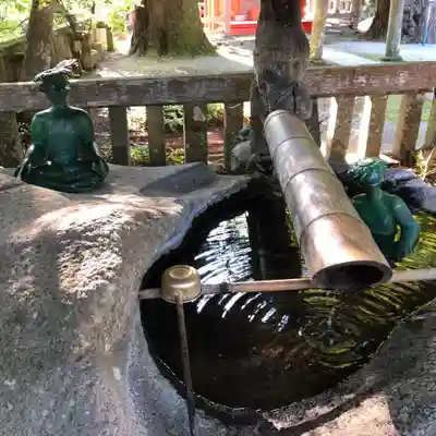 雲八幡宮の手水舎