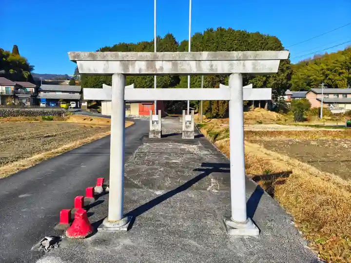 春日社(小山)の鳥居