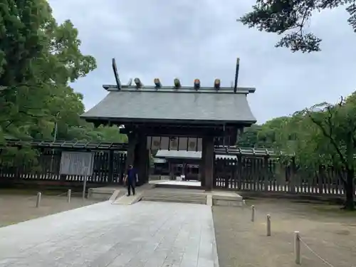 宮崎神宮の山門