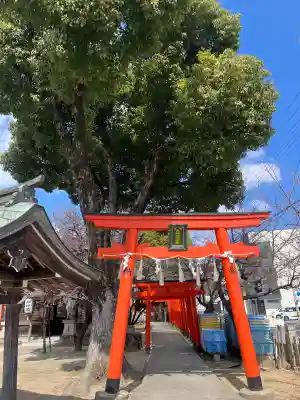 粟津天満神社の{uncategorized: "未分類", other: "その他", undefined: "問題あり", building: "その他建物", grave: "お墓", sacred_gate: "鳥居", guardian: "狛犬", statue: "像", buddha: "仏像", history: "歴史", nature: "自然", garden: "庭園", animal: "動物", pagoda: "塔", temizu: "手水舎", mountain_gate: "山門・神門", sanctuary: "本殿・本堂", subordinate: "末社・摂社", art: "芸術", scenery: "景色", jizo: "地蔵", ema: "絵馬", goshuin: "御朱印", omikuji: "おみくじ", items: "授与品その他", amulet: "お守り", goshuincho: "御朱印帳", eats: "食事", festival: "お祭り", votive_dance: "神楽", shichigosan: "七五三参", wedding: "結婚式", experience: "体験その他", initially: "初詣", around: "周辺", anti_infection: "感染症対策"}