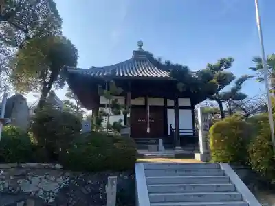 久米田寺の{uncategorized: "未分類", other: "その他", undefined: "問題あり", building: "その他建物", grave: "お墓", sacred_gate: "鳥居", guardian: "狛犬", statue: "像", buddha: "仏像", history: "歴史", nature: "自然", garden: "庭園", animal: "動物", pagoda: "塔", temizu: "手水舎", mountain_gate: "山門・神門", sanctuary: "本殿・本堂", subordinate: "末社・摂社", art: "芸術", scenery: "景色", jizo: "地蔵", ema: "絵馬", goshuin: "御朱印", omikuji: "おみくじ", items: "授与品その他", amulet: "お守り", goshuincho: "御朱印帳", eats: "食事", festival: "お祭り", votive_dance: "神楽", shichigosan: "七五三参", wedding: "結婚式", experience: "体験その他", initially: "初詣", around: "周辺", anti_infection: "感染症対策"}